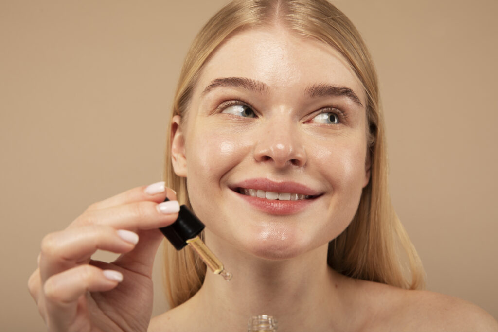 Woman with combination skin following a skincare routine for combination skin